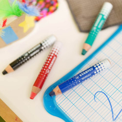Découvrez le <STRONG>crayon STABILO MARKdry</STRONG>, un <STRONG>crayon marqueur en bois</STRONG> et écologique parfait pour les