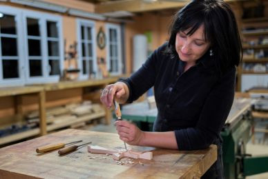 La sculpture sur bois avec Fabienne Hôt